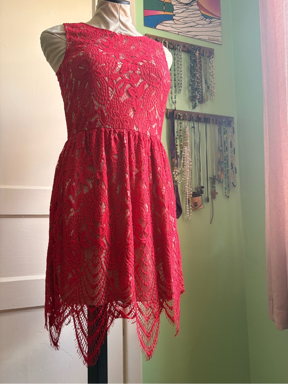 Sexy!! love, Fire Red Lace Sleeveless Fit-and-Flare Dress
